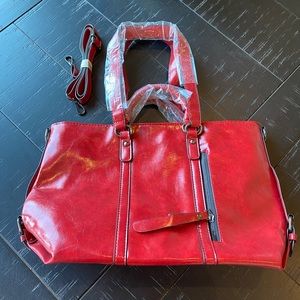 NWOT Cute Red Purse with lots of storage and pockets GREAT FOR CHRISTMAS